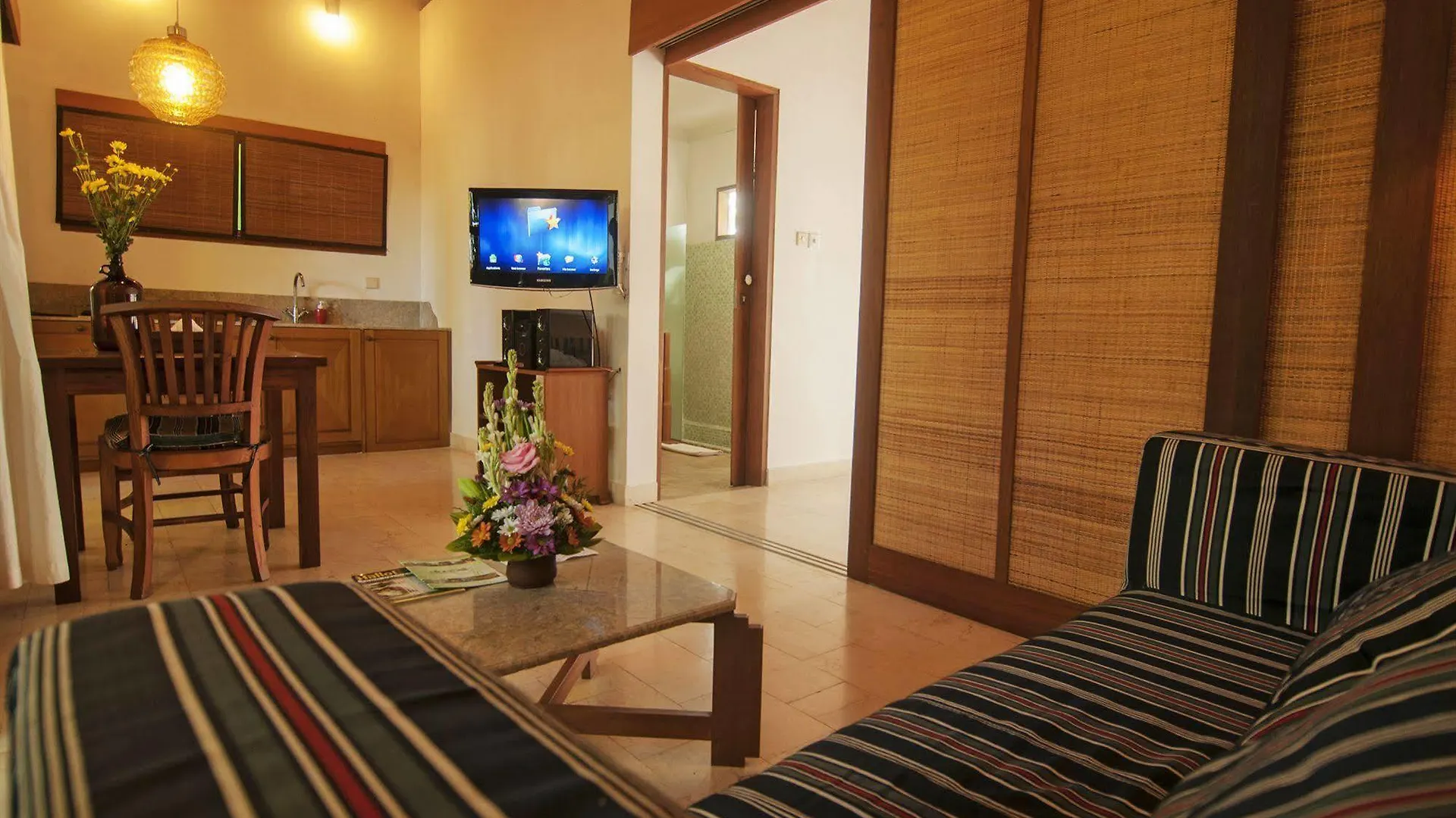 The Studio Seminyak  3*, Seminyak (Bali)